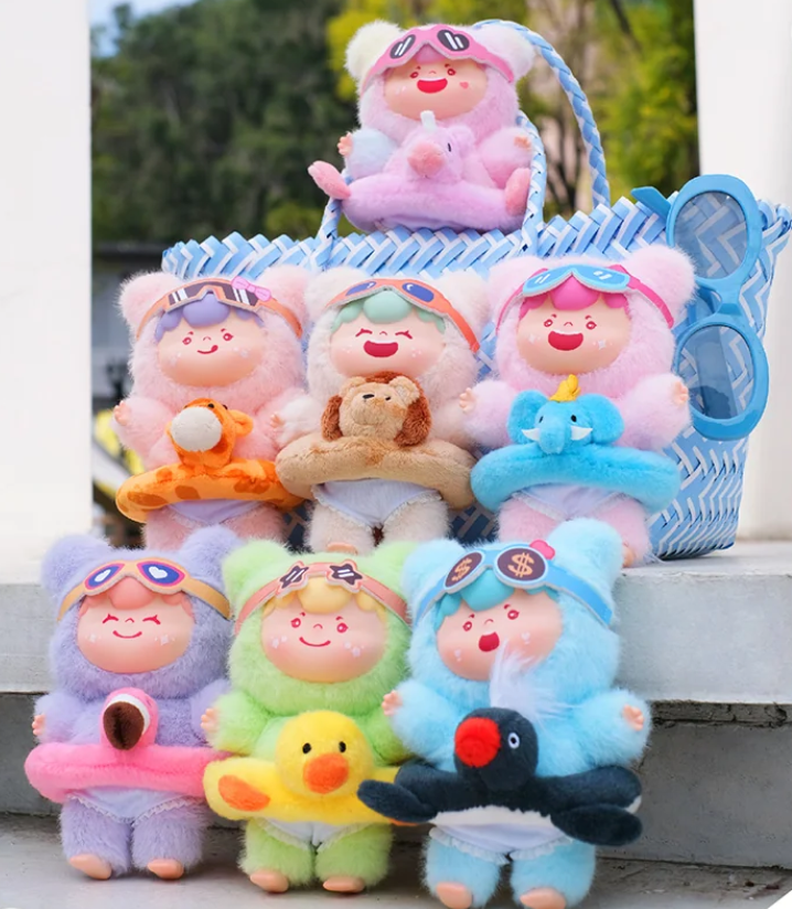 【SALE】WOOW Happy Holiday plush toy doll