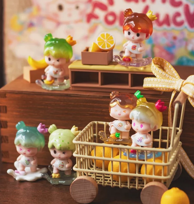 YOYO Paint For Luck Bean toy doll
