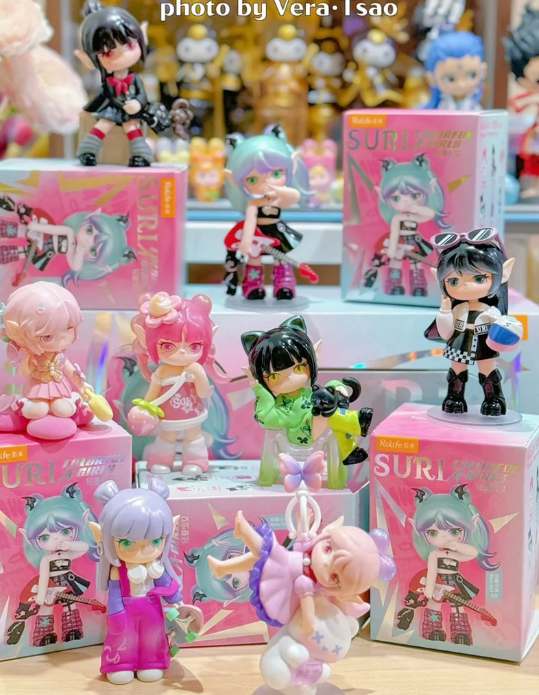 Suri Colorful A-Girls toy doll