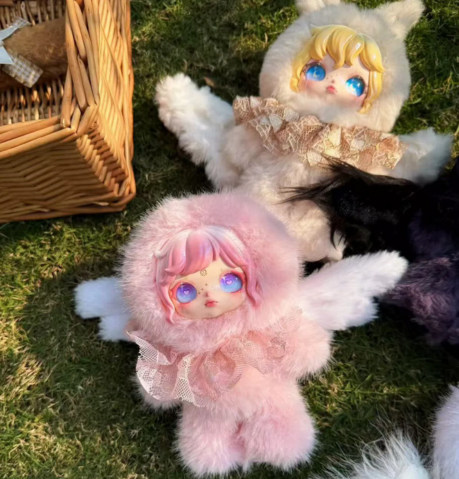 Dumia Aria Whisper of Snow Traces Plush toy doll