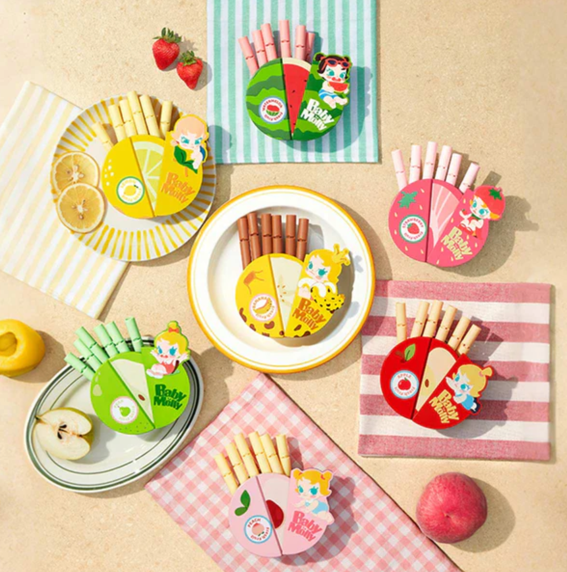 Baby Molly Fruity Aroma Magnetic Sealing Clip Storage Box toy doll