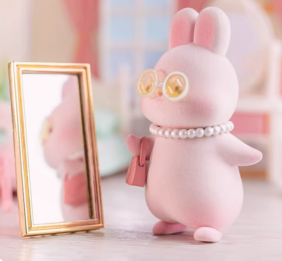 Momo Bunny Daily Figure Toy Doll