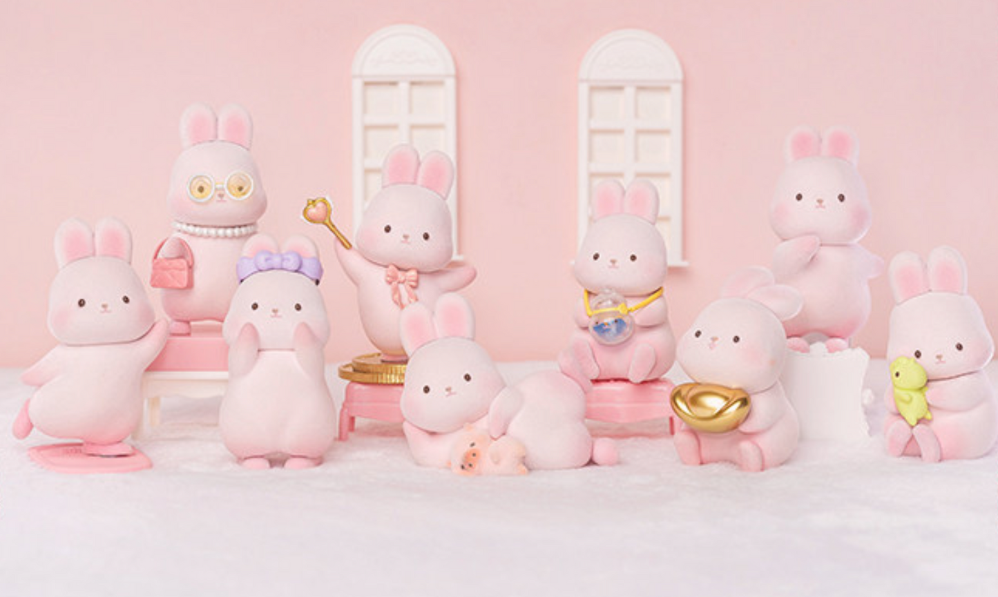 Momo Bunny Daily Figure Toy Doll