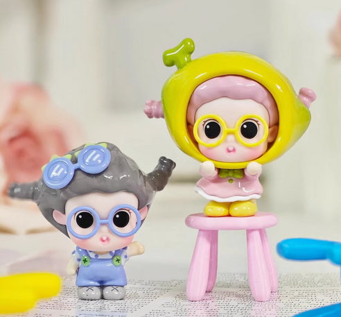 SUVI Fruit Park Bean toy doll